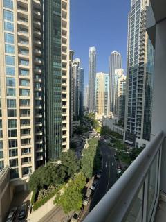 Layali - Downtown Dubai Retreat with Stunning Burj Khalifa & Fountain with city view - Dubai - 3
