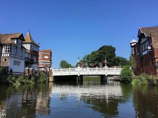 Entire Apartment Tonbridge Centre - Tonbridge - 1
