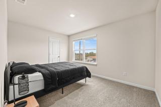 Villa, Newly Built 5BR, Sleeps 13, Close to Dallas - 3