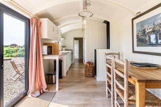 Unique Double Shepherd's Hut Hideaway - Pembrokeshire - Haverfordwest - 5