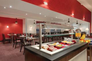 Ramada Wakefield - 2