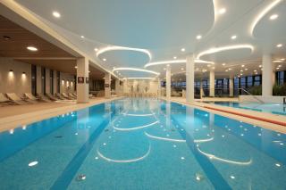 Family Apartment with Gym and Swimming Pool by Renters Prestige - 6