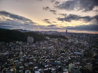 monoroom sillim station 3min, high floor view, gangnam station, hongdae station 20min, airport bus stop 7min, bedding - Seoul - 5