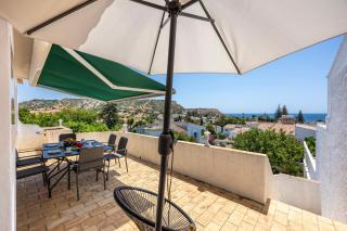 CoolHousesAlgarve Luz, 3 bed linked house, pool, superb panoramic sea view, Casa das Buganvílias - Luz - 3