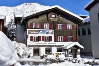 Adventure Hostel - Klosters - 1