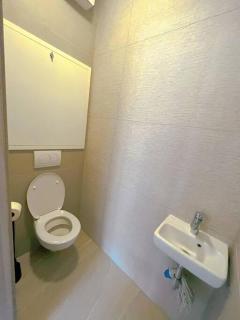 Spacious rooms with Balcony and Garage - Budapest - 2