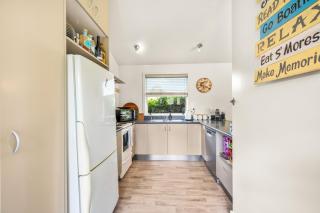 Mahuta Maison - Lake Taupo Holiday Home - Waitahanui - 5