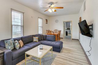 2 Mi to Dtwn Salina Home with Deck and Yard - Salina - 0