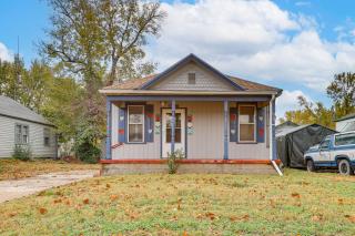 2 Mi to Dtwn Salina Home with Deck and Yard - Salina - 8