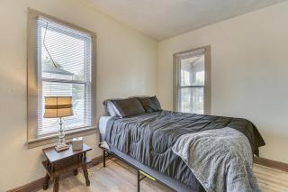 2 Mi to Dtwn Salina Home with Deck and Yard - Salina - 1