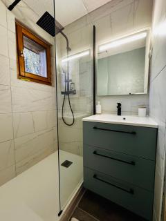 Appartement Calme et Chaleureux - Demi-Quartier - 9