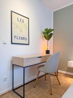 Moderne City-Wohnung mit Self Check-In und Free Wifi im Zentrum - - 6