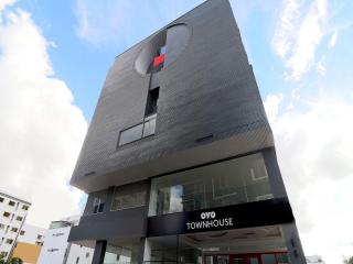 Super Townhouse Reva College University - Yelahanka - 9