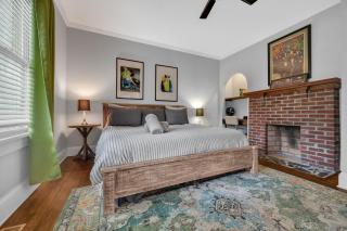 1920s Bungalow with King bed WIFI Fenced backyard - Atlanta - 6