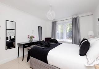 Causeway Cottage with Hot Tub & Games Room - Kinross - 1