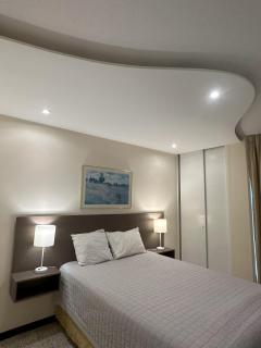 Apartment 3 Rooms, Spacious, Amazing Views, Parking - 4