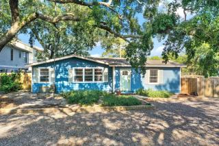 Little Blue Beach House - Tybee Island - 0