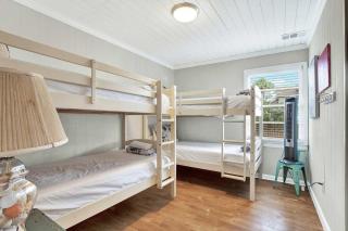 Little Blue Beach House - Tybee Island - 1