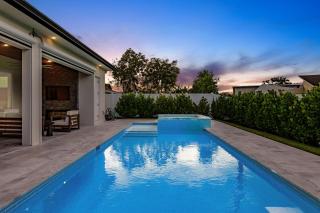 Mimosa Manor 4-4 Luxury Home Near Vanderbilt Beach - 7