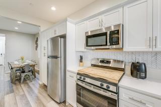 36 Mi to Sequoia NP Pet-Friendly Home with Dog Run! - 4
