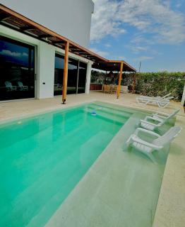 Casa frente a la playa - Salina del Rey - 8