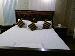 Hotel Royal 7 - Lahore - 5
