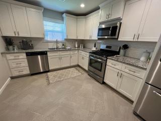 Rt 66 Fairgrounds Retreat By Tulsa Getaways - Tulsa - 4