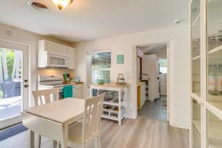 5 Mi to Vero Beach Vintage Home with Sauna and Grill! - Vero Beach - 3