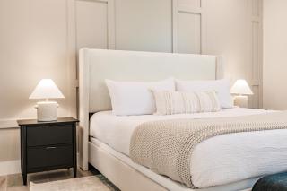 Coastal Elegance Dual Master Bedroom Retreat 3-3 - Naples - 5