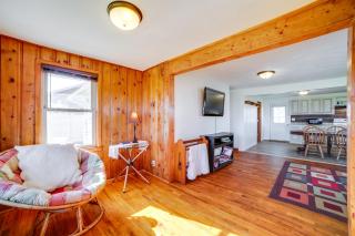Private Patios and Sunset Views Francesville Home - - 6
