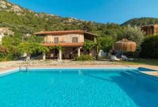 Stone house in Faralya - Fethiye - 6