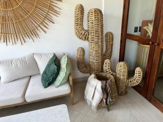 Unique & Tranquil Brand New Condo in Heart of ZR - 3