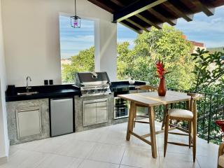 Unique & Tranquil Brand New Condo in Heart of ZR - 5