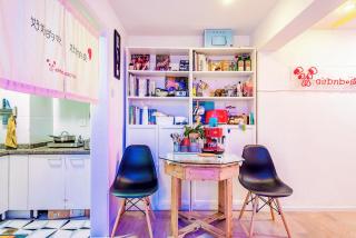 Chengdu Liaofan Design B&B Wuhou Temple Jinli Kuanzhai Alley 1 Bedroom 1 Living Room River View King Room Private Simple Design Style Independent Space Suite - 3