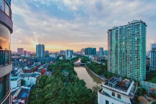 Chengdu Liaofan Design B&B Wuhou Temple Jinli Kuanzhai Alley 1 Bedroom 1 Living Room River View King Room Private Simple Design Style Independent Space Suite - 8