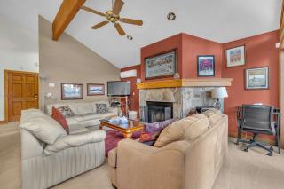 Central Park City Getaway with Private Hot Tub - Park City - 4