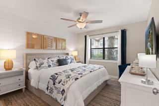 Harbour Oaks, Unit 113 - Demere Park - 1