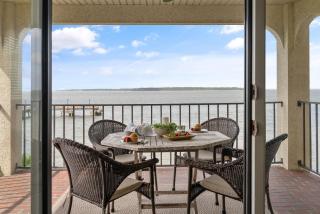 Pier Pointe #305 - 100 Floyd Street, Unit 305 - King City - 5