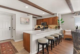 Pier Pointe #305 - 100 Floyd Street, Unit 305 - King City - 2