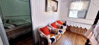 CASA de 2 quartos com 2 ares-condicionados em TORRES-RS - Na mais bela praia Gaúcha - Cozinha - Banheiro - TV smart 32 e Wi-Fi - Estacionamento - Anfitriã Superhost no BnB - 7