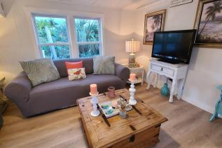 Tidemark - Private Swim Spa, Tiki, 200ft of Waterfront Dockage - Key Largo - 4