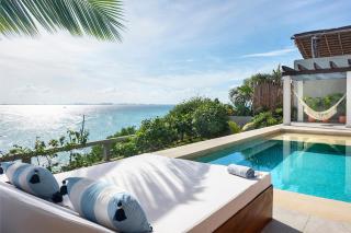 5BR Island Villa, Stunning Views, Saltwater Pool & Concierge - 2