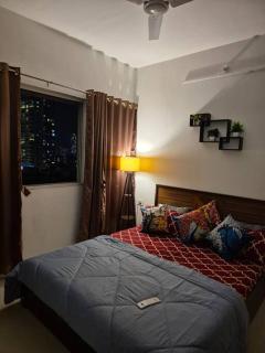 Sky View Apartment Near Nesco - 2