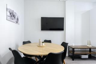 Torrejón Suites 2 - 4