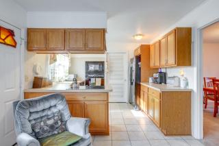 3 Mi to Mill Creek Park Willingboro Home with Grill - 5