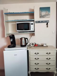 Chambre spacieuse agréable fonctionnelle avec acces au wifi - Lesparre-Médoc - 6