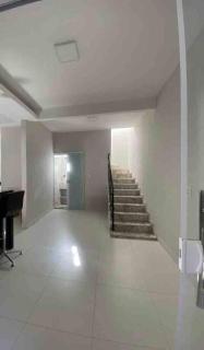 Grey House - Prado - 9