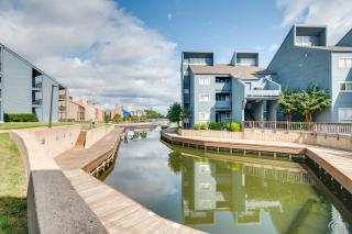 Lake Conroe Condo Patio and Water Views - 8