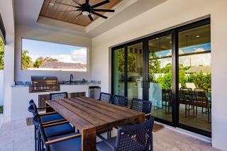 Luxe Coastal Getaway Naples Vanderbilt Beach - 1