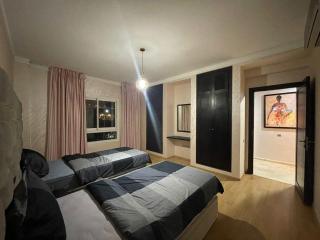 sublime appartement à La Marina Agadir vue sur mer et piscine - 3
